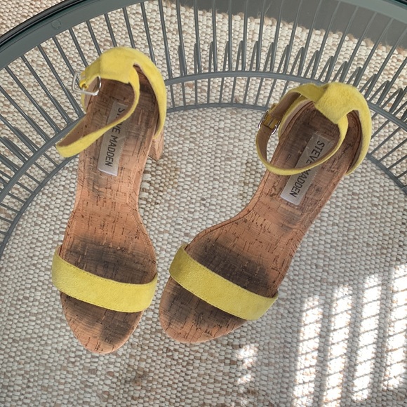 Steve Madden Carson Heels, Size 8.5 - Picture 7 of 8